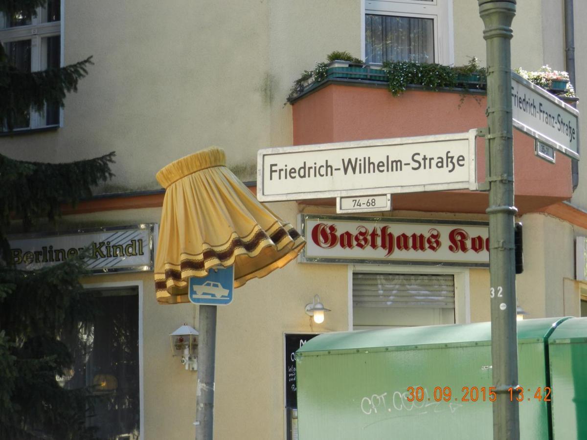 Pension Friedrich-Wilhelm Berlin Bagian luar foto